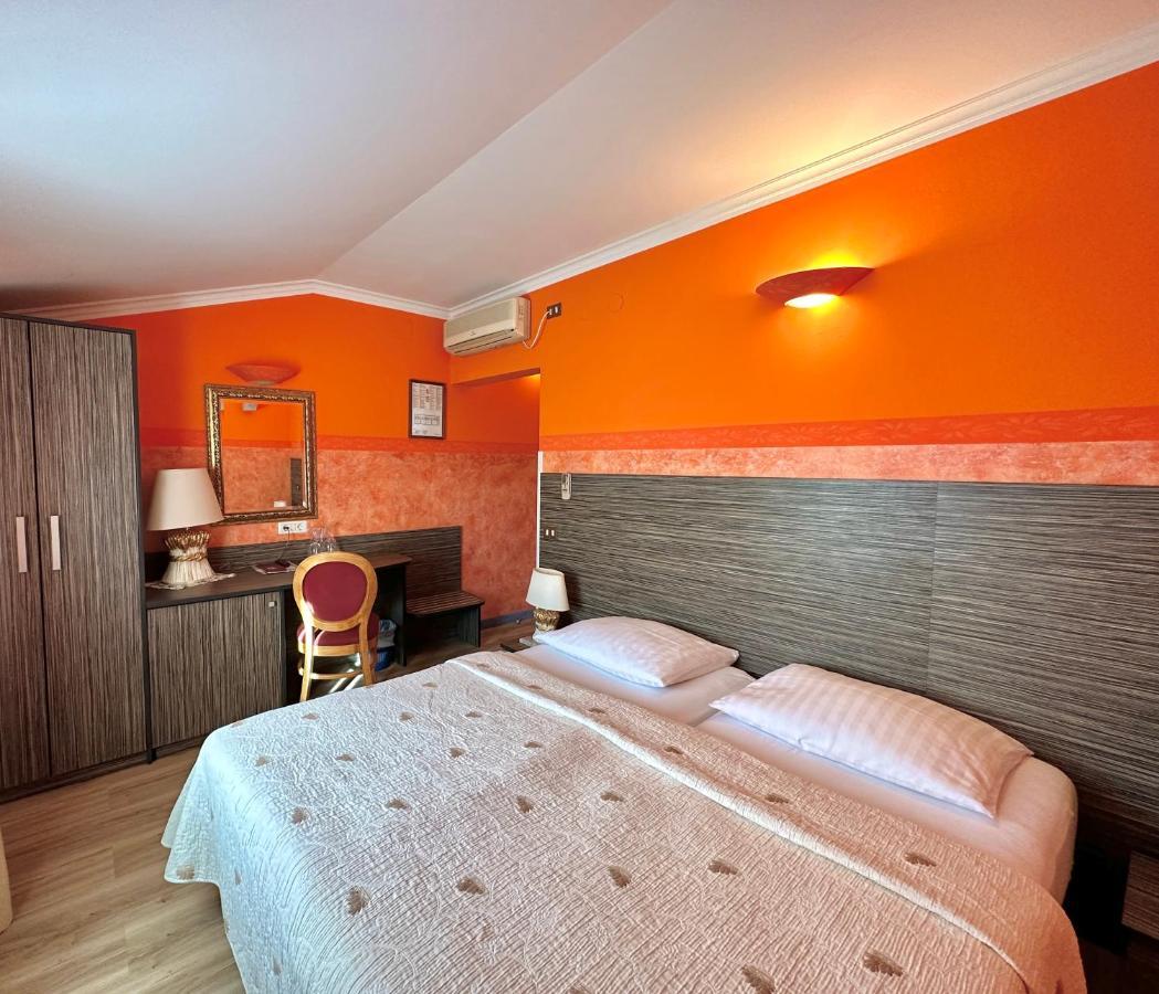 Hotel Grahor Depandance Sezana Luaran gambar